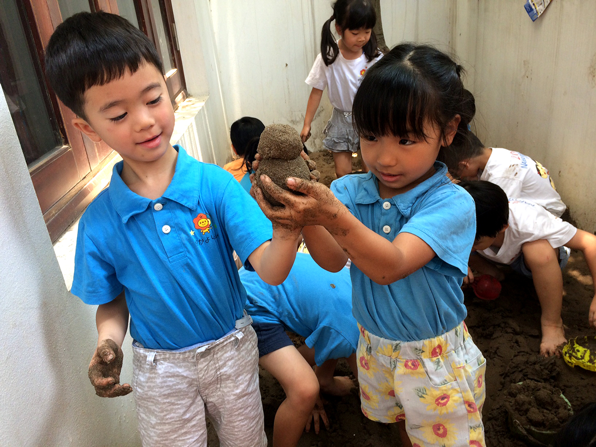 みんなの前で発表する機会を作ることで、社会性も飛躍的に伸びます。